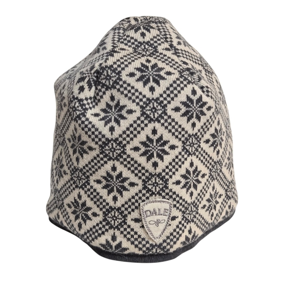 Dale of Norway Beanie Ski Hat Grey Cream Merino Wool Nordic Snowflake fair isle